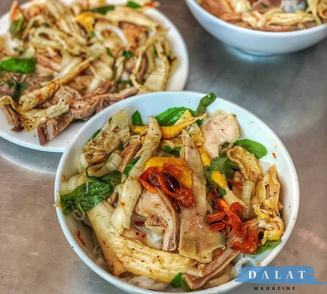 Bật mí 4 quán bánh ướt lòng gà Đà Lạt ngon, nổi tiếng nhất xứ sương mù