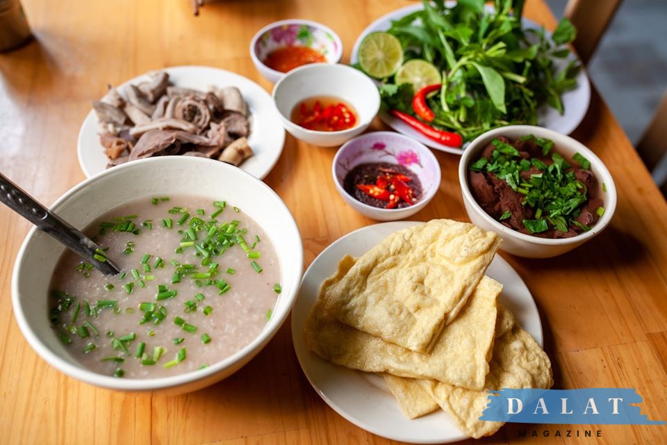 Ăn Sáng Đà Lạt Với Món Cháo Lòng Bắc A5 ,Ngon “Vạn Người Mê”